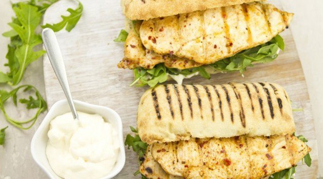 Бургеры с курицей-чили, рецепт бургеров Бургеры с курицей-чили, рецепт бургеров