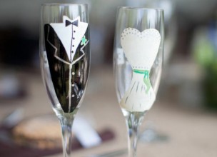 Бокалы для молодоженов своими руками Бокалы для молодоженов своими руками